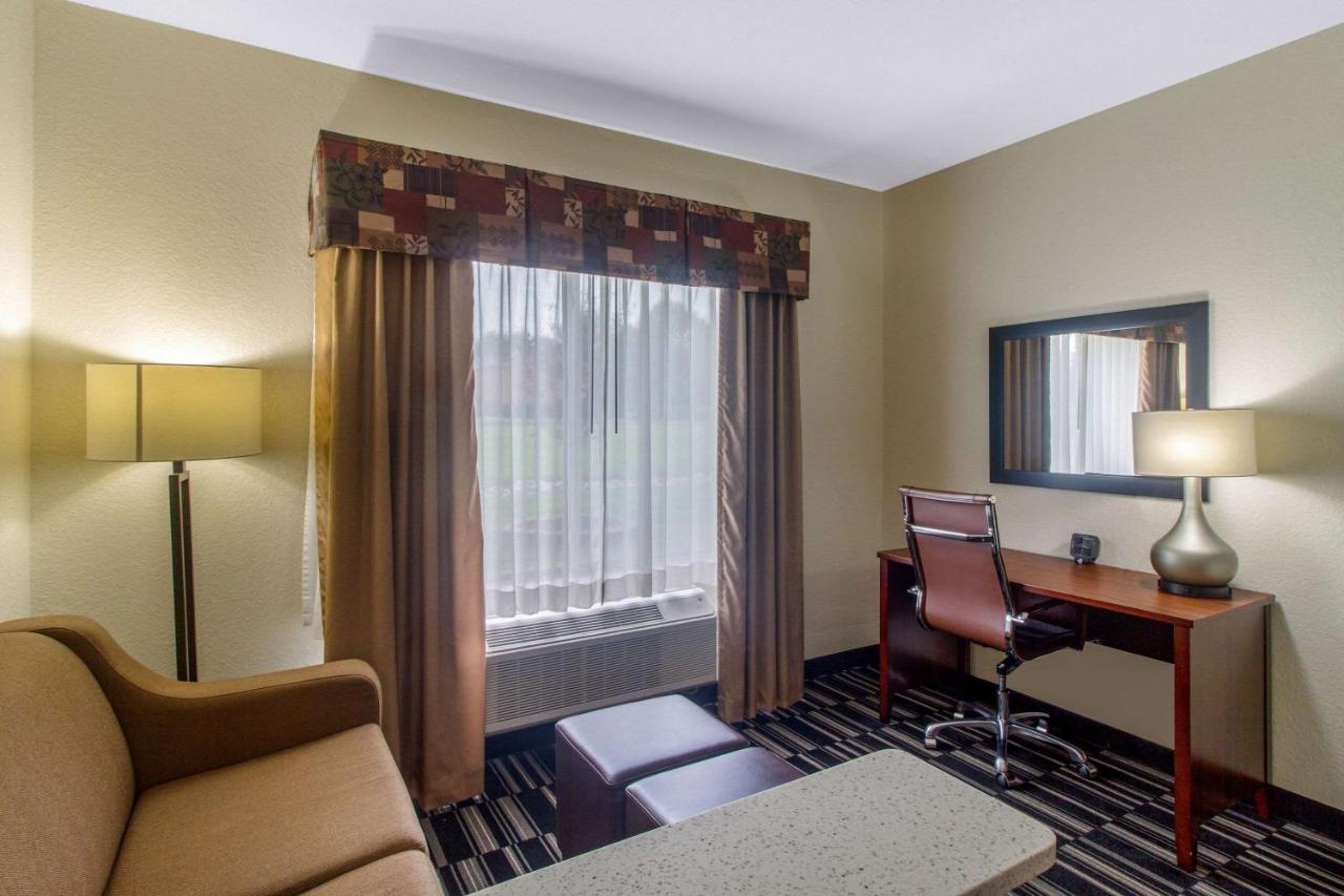 Comfort Suites Дэнвилл Экстерьер фото