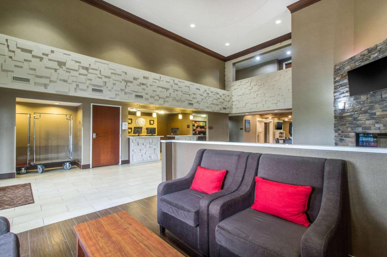 Comfort Suites Дэнвилл Экстерьер фото