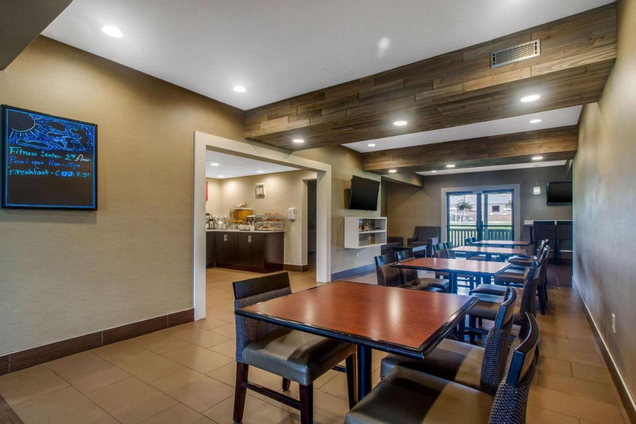 Comfort Suites Дэнвилл Экстерьер фото